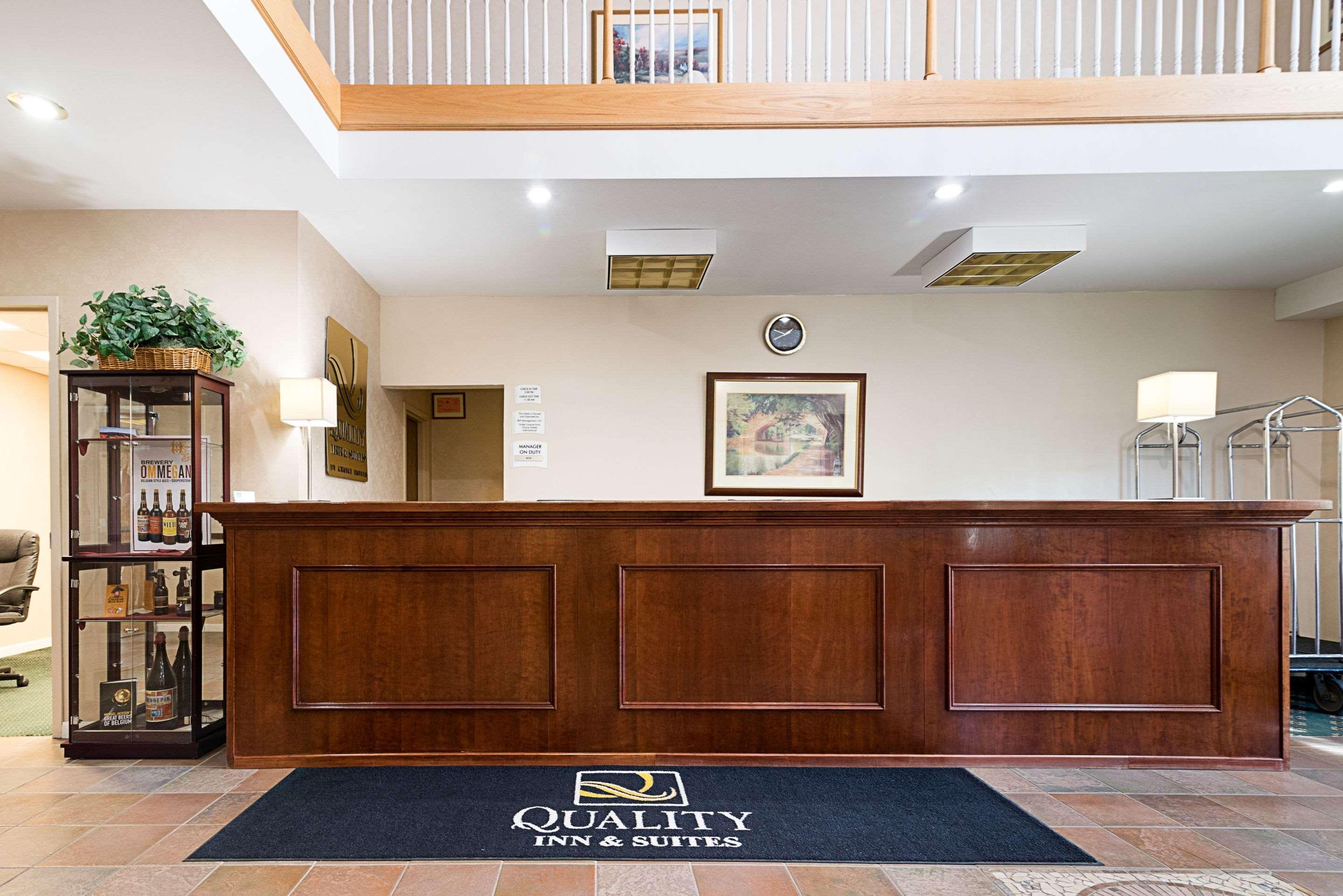 Quality Inn & Suites Schoharie Near Howe Caverns Extérieur photo