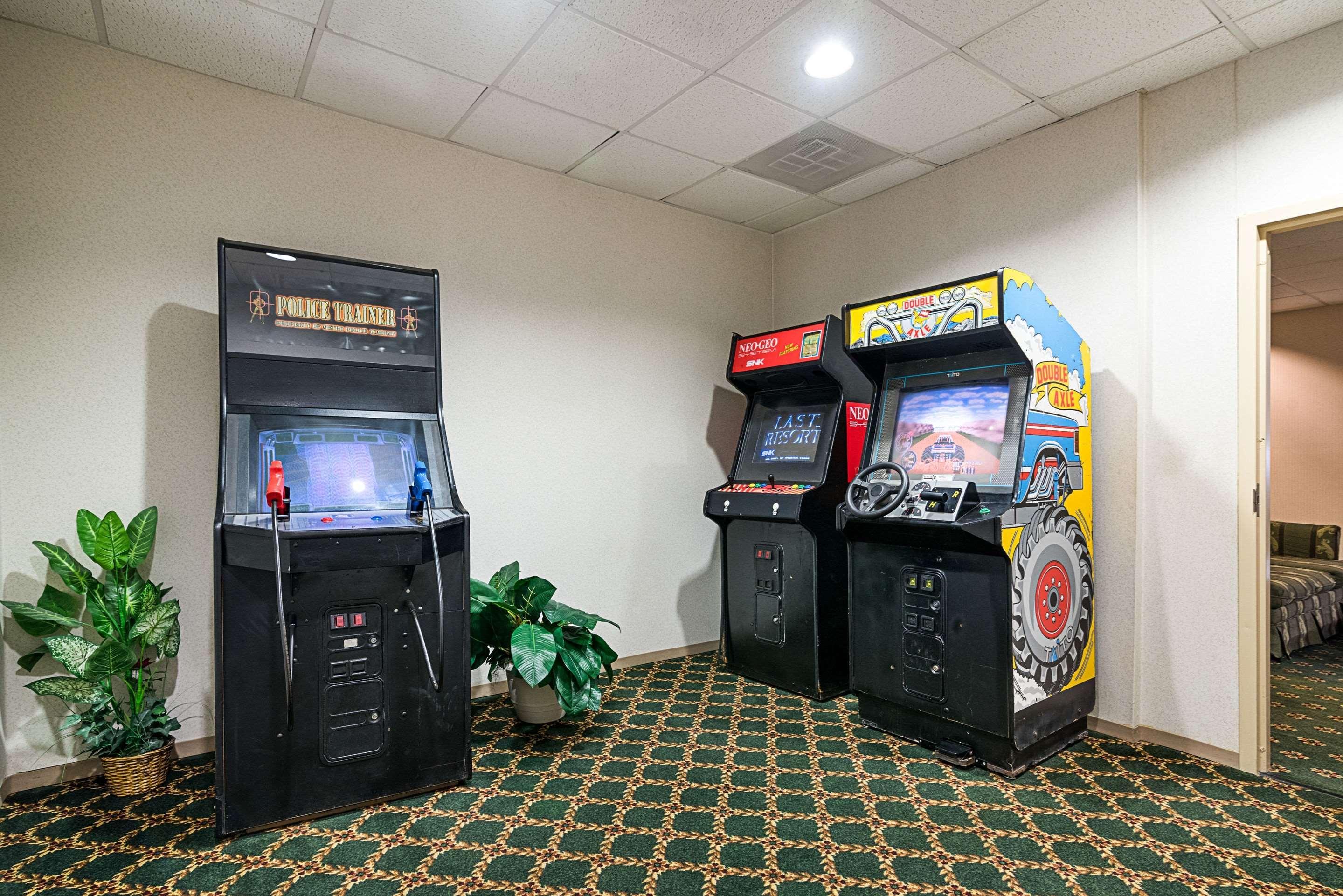 Quality Inn & Suites Schoharie Near Howe Caverns Extérieur photo
