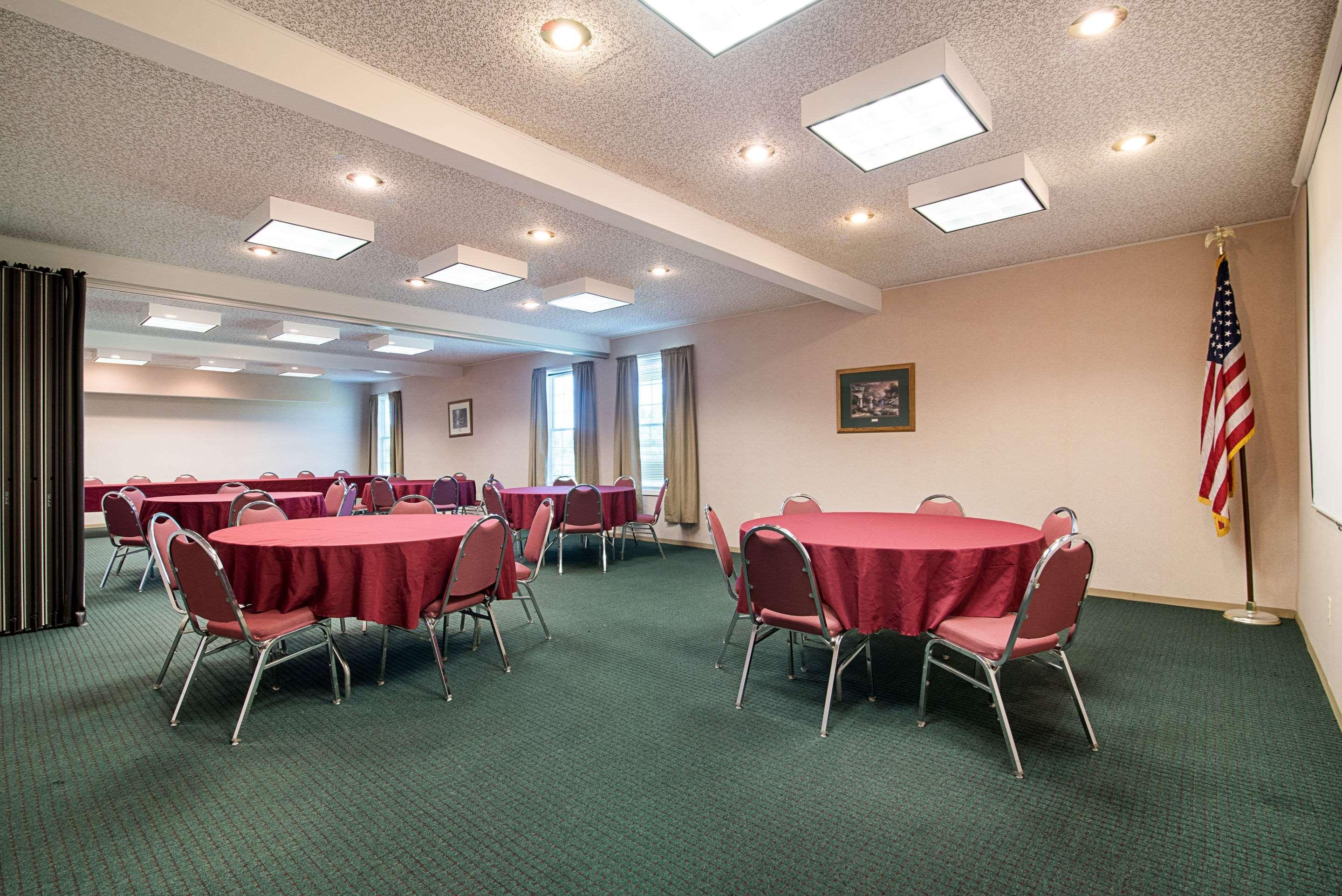 Quality Inn & Suites Schoharie Near Howe Caverns Extérieur photo