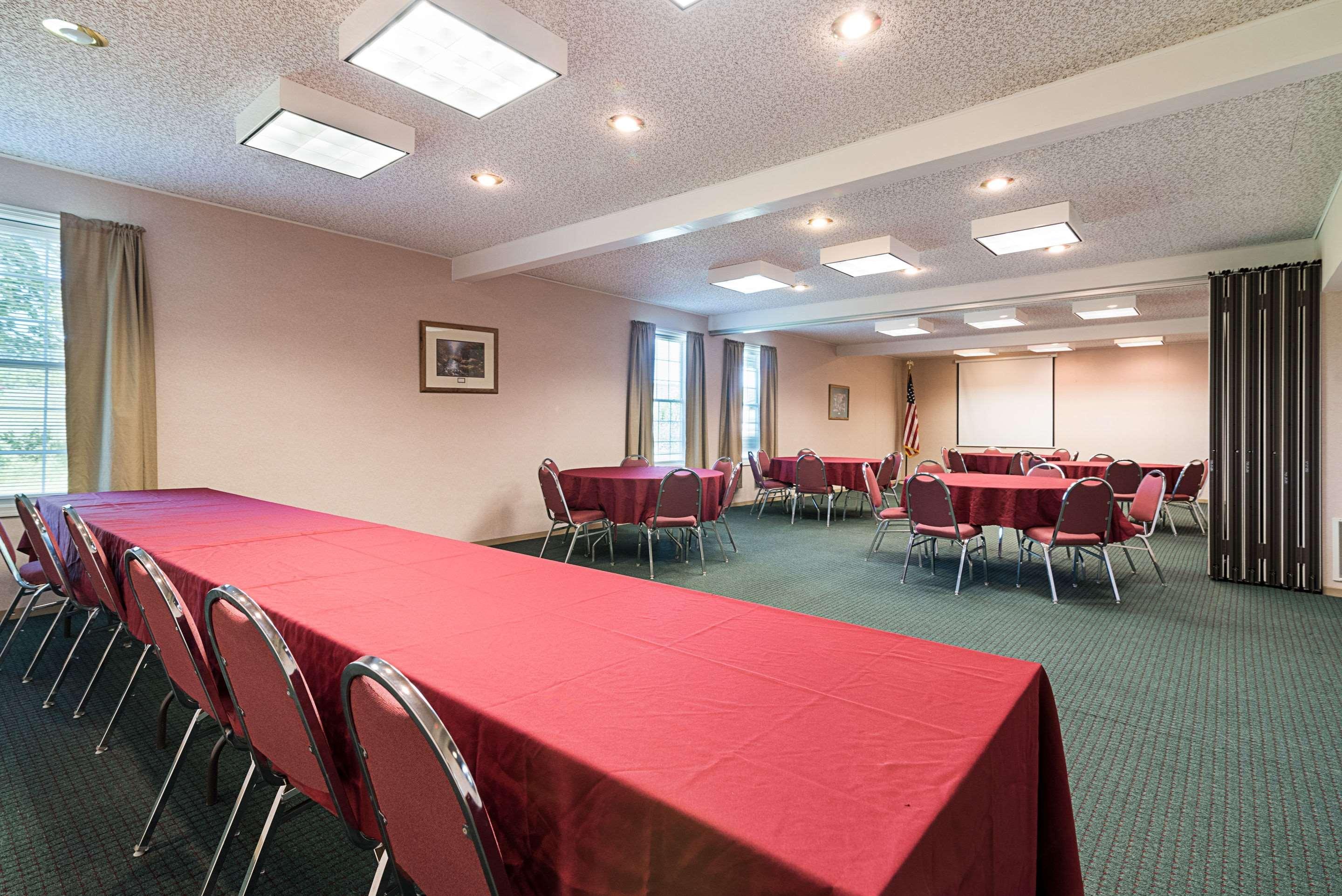 Quality Inn & Suites Schoharie Near Howe Caverns Extérieur photo